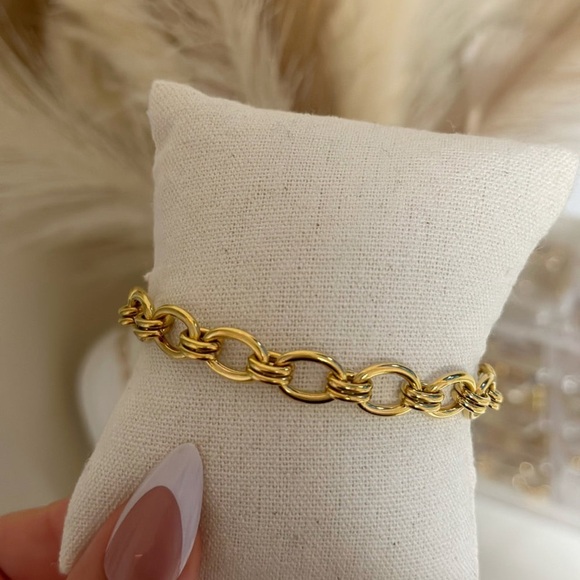 18K Gold Plated Chain Bracelet - Gold Jewelry - Picture 1 of 4